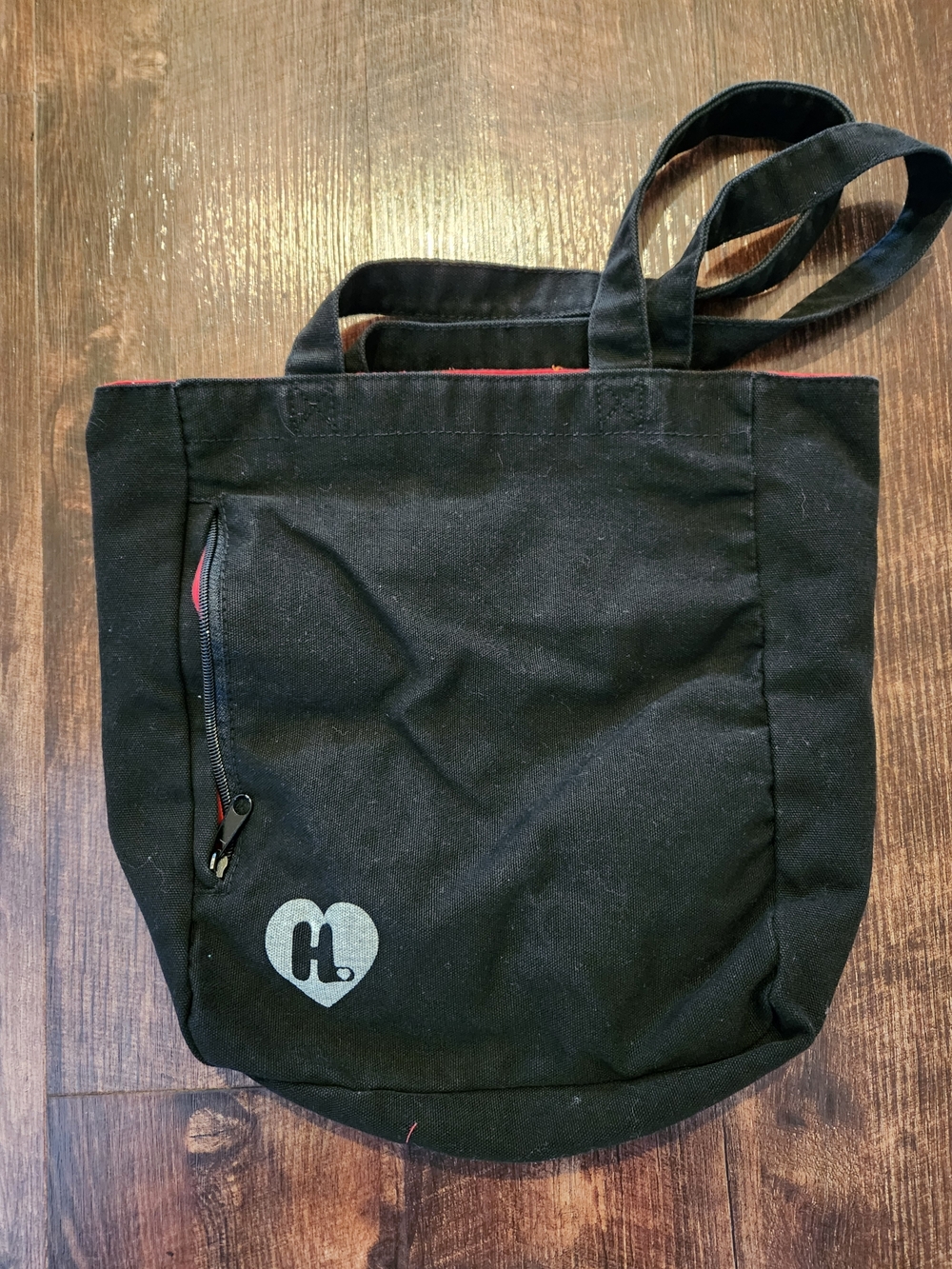 Small Harajuku Lovers Black Tote with White Character Print - Picture 3 of 6